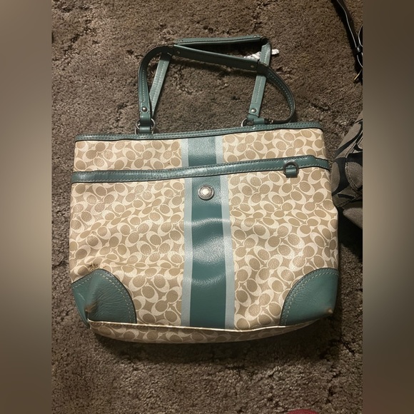 Authentic Coach purse large bucket style Teal,Cream & light blue - Picture 2 of 7